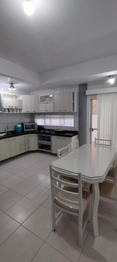 Residencial Nereu Apartment